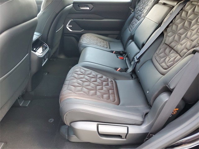 2025 Nissan Armada Platinum photo 22