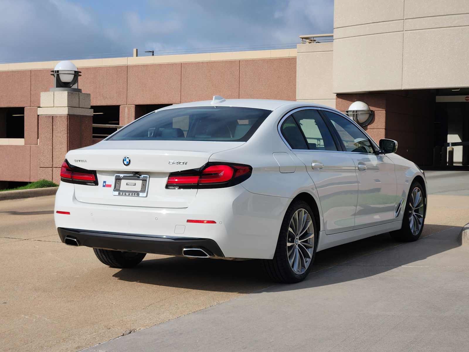 2023 Bmw 540i photo 4