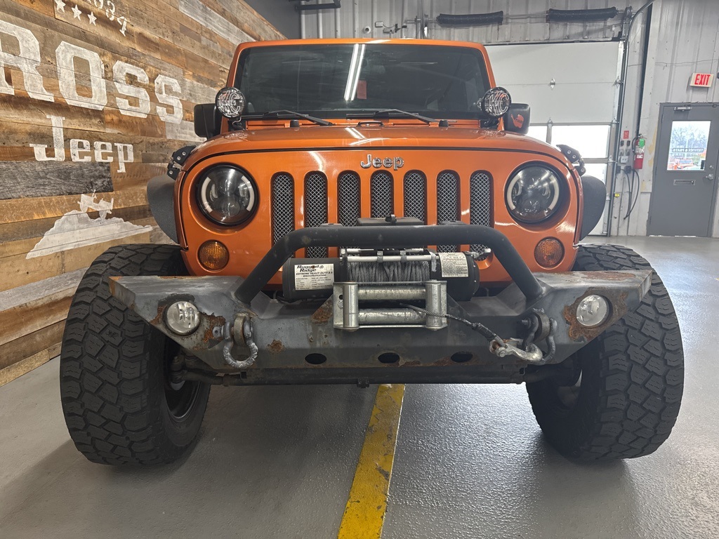 2011 Jeep Wrangler Unlimited Sahara photo 4