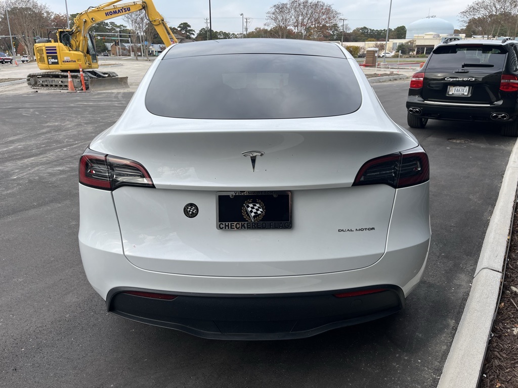 2023 Tesla Model Y Long Range photo 4