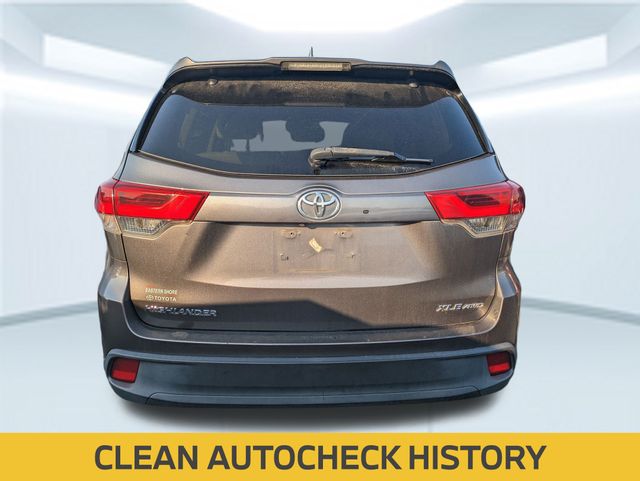2017 Toyota Highlander SE XLE photo 4