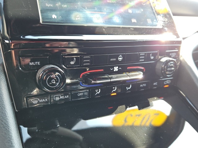 2023 Jeep Grand Cherokee Altitude photo 42