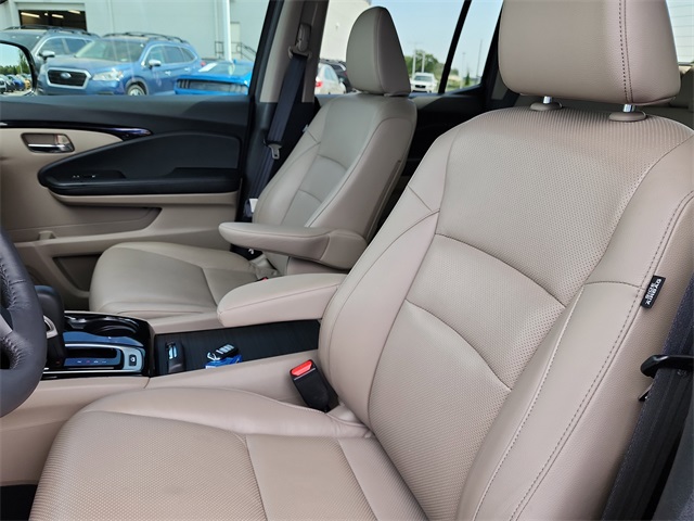 2019 Honda Ridgeline RTL-E photo 12