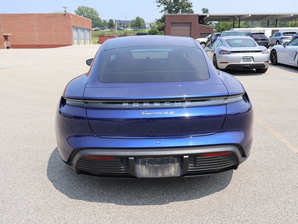 2021 Porsche Taycan 4S photo 12