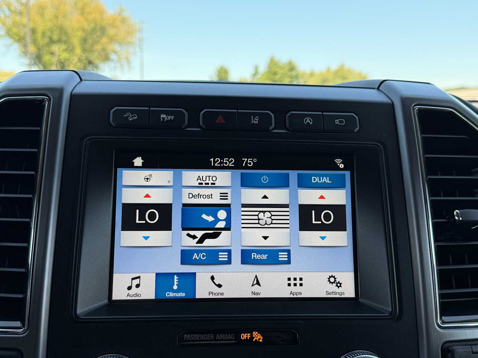2018 Ford Expedition Platinum photo 32