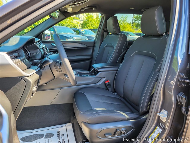 2024 JEEP GRAND CHEROKEE L - Image 8