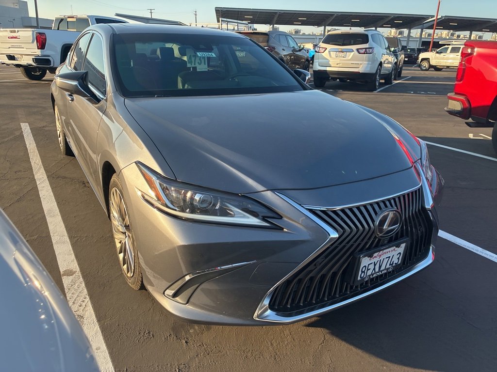 2019 Lexus ES Hybrid