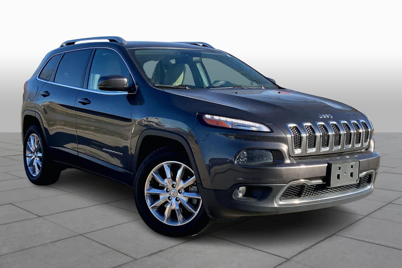 Used 2015 Jeep Cherokee Limited with VIN 1C4PJMDS4FW674544 for sale in Kansas City