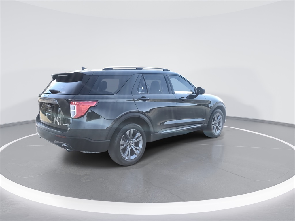 2023 Ford Explorer XLT photo 8
