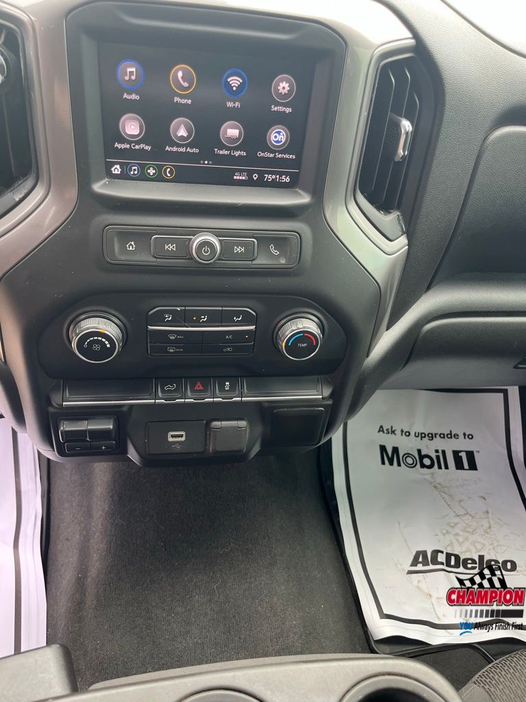 2020 Chevrolet Silverado 1500 Custom photo 15