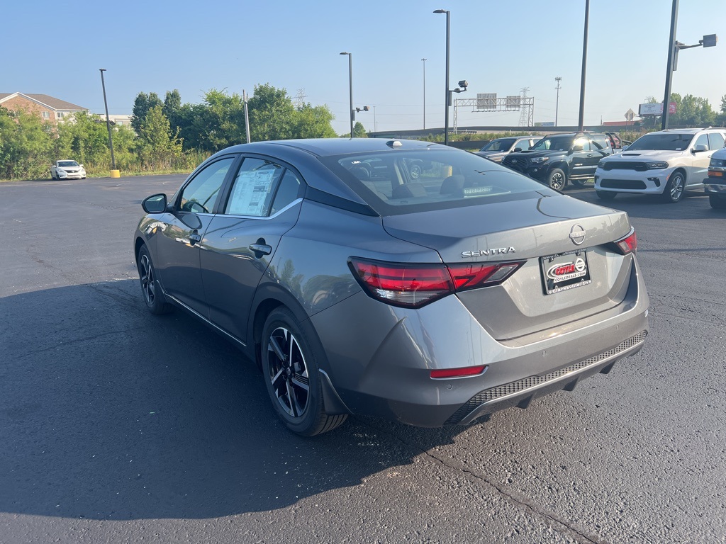 2025 Nissan Sentra SV photo 5