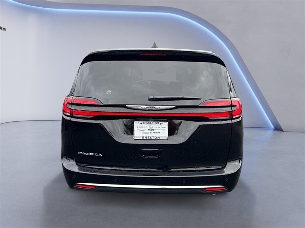 2025 Chrysler Pacifica photo 4