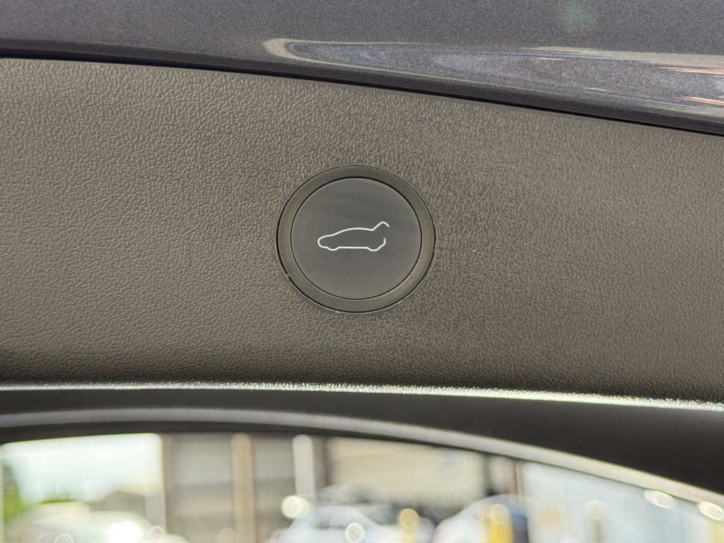 2022 Tesla Model 3 Long Range photo 15