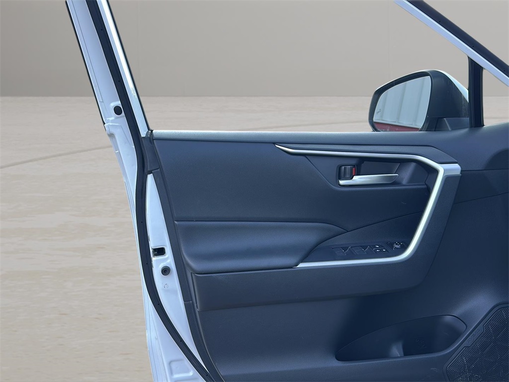 2022 Toyota RAV4 Prime SE photo 14