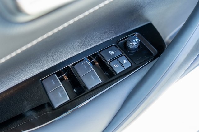 2022 Toyota Corolla SE photo 12