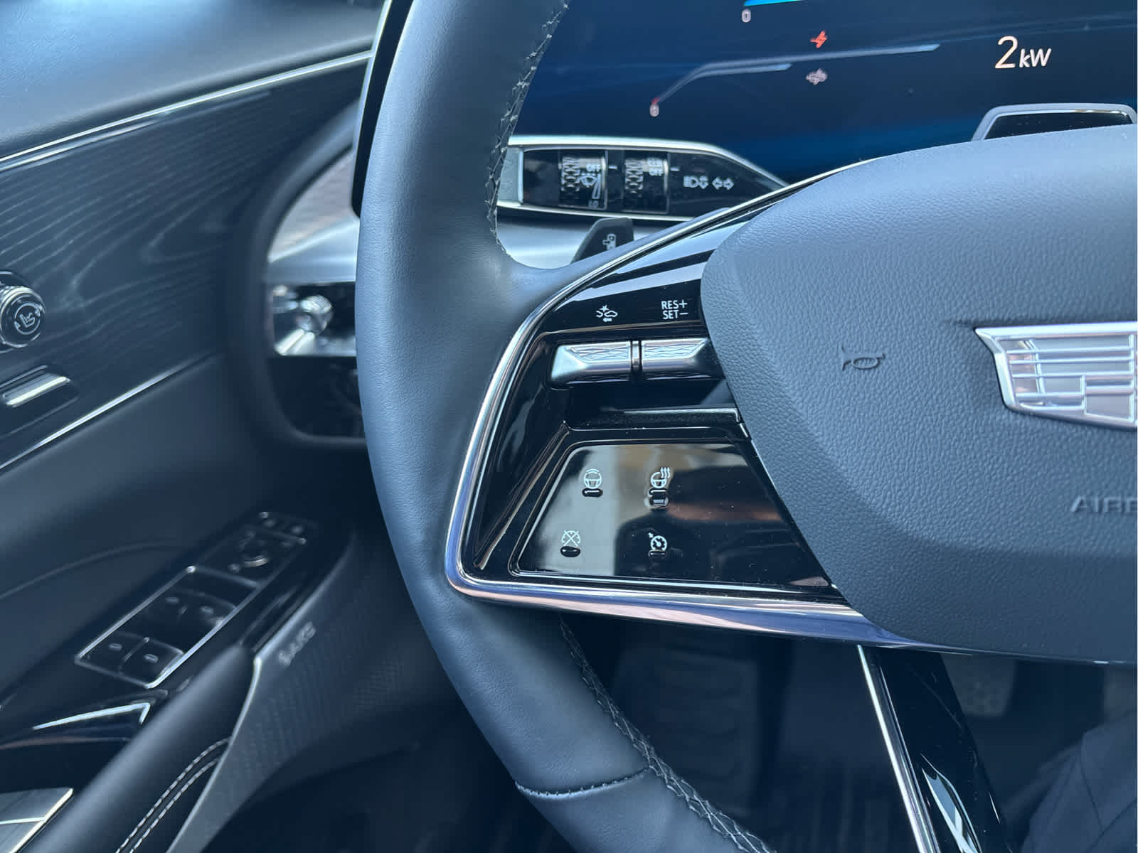 2024 Cadillac Lyriq photo 14