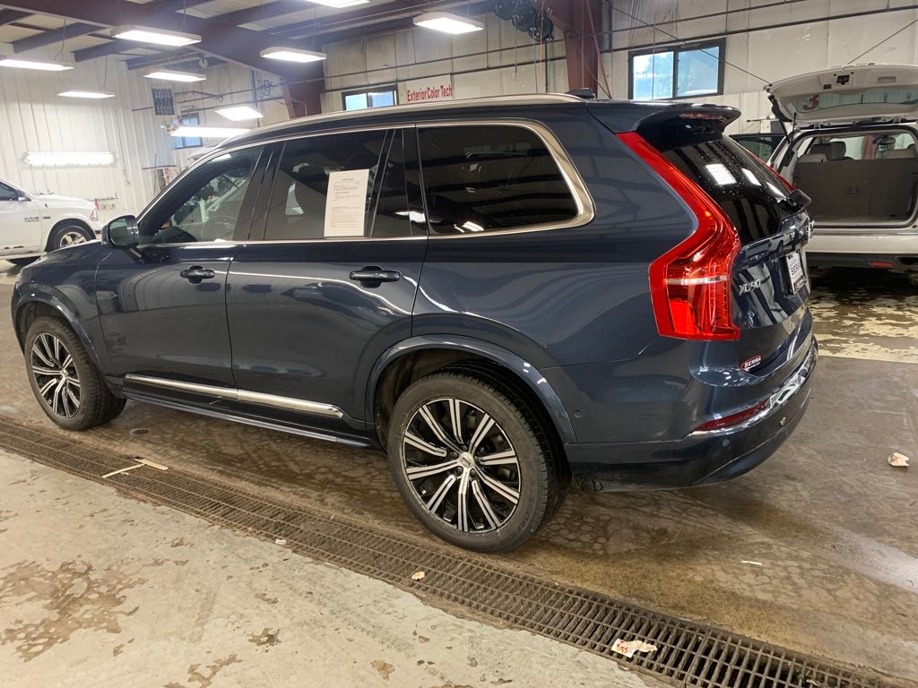 2024 Volvo XC90 B5 Plus photo 2