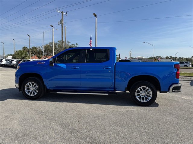 2025 Chevrolet Silverado 1500 LT photo 7