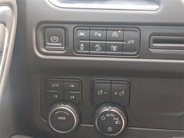 2022 Chevrolet Tahoe Z71 photo 12