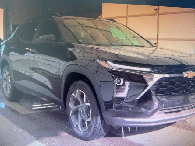 2025 Chevrolet Trax LT's photo