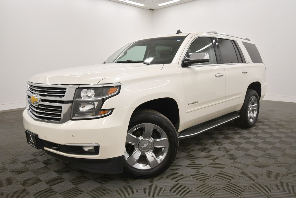 2015 Chevrolet Tahoe LTZ photo 2