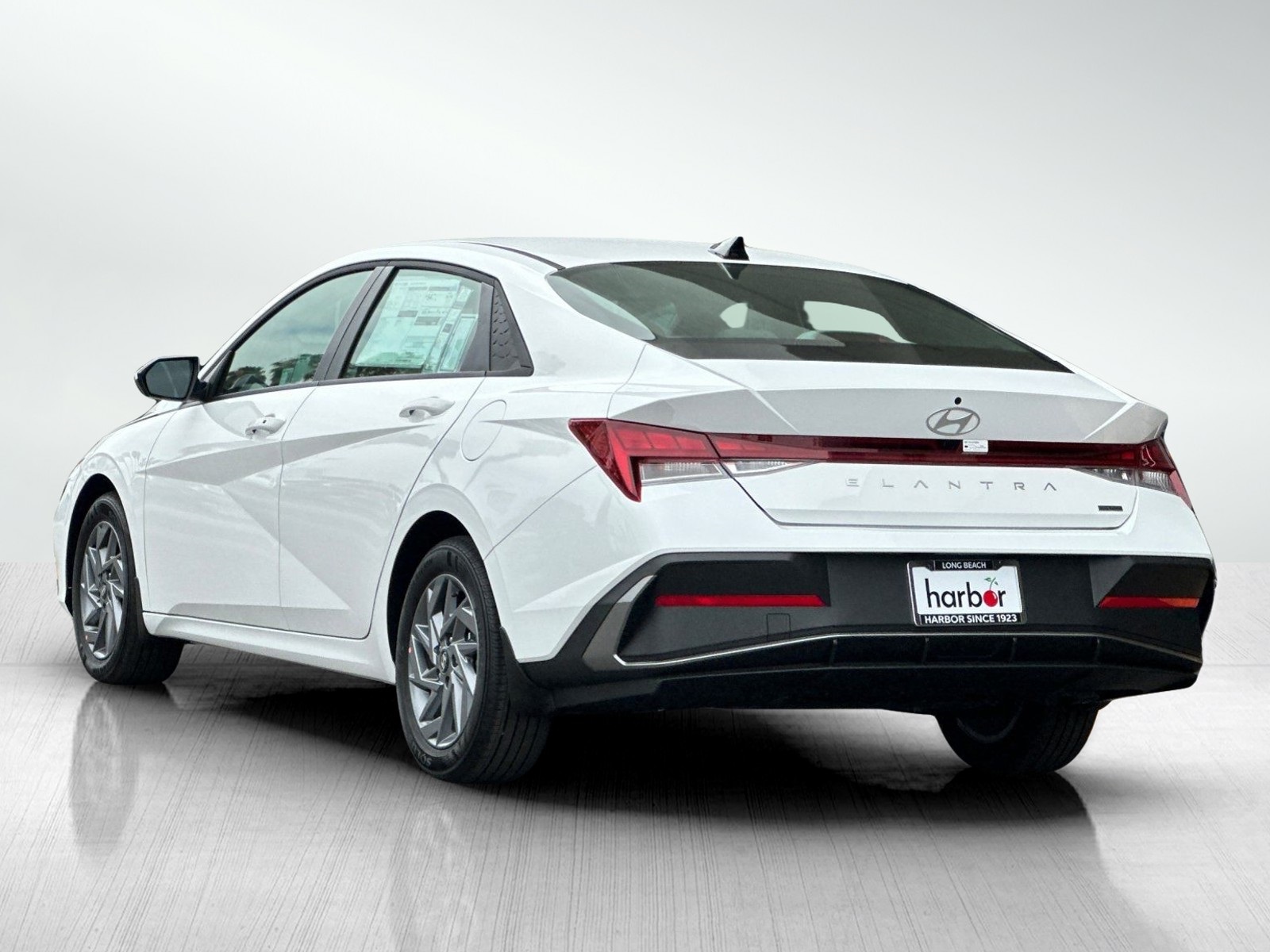 2025 Hyundai Elantra Hybrid Blue photo 6