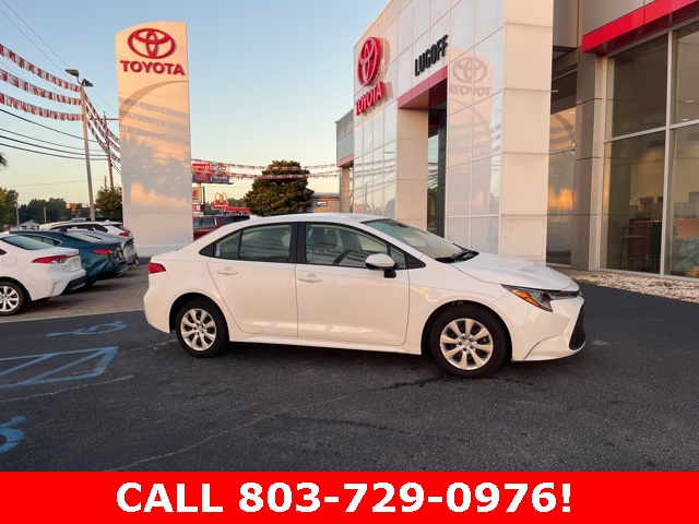 2023 Toyota Corolla LE photo 2