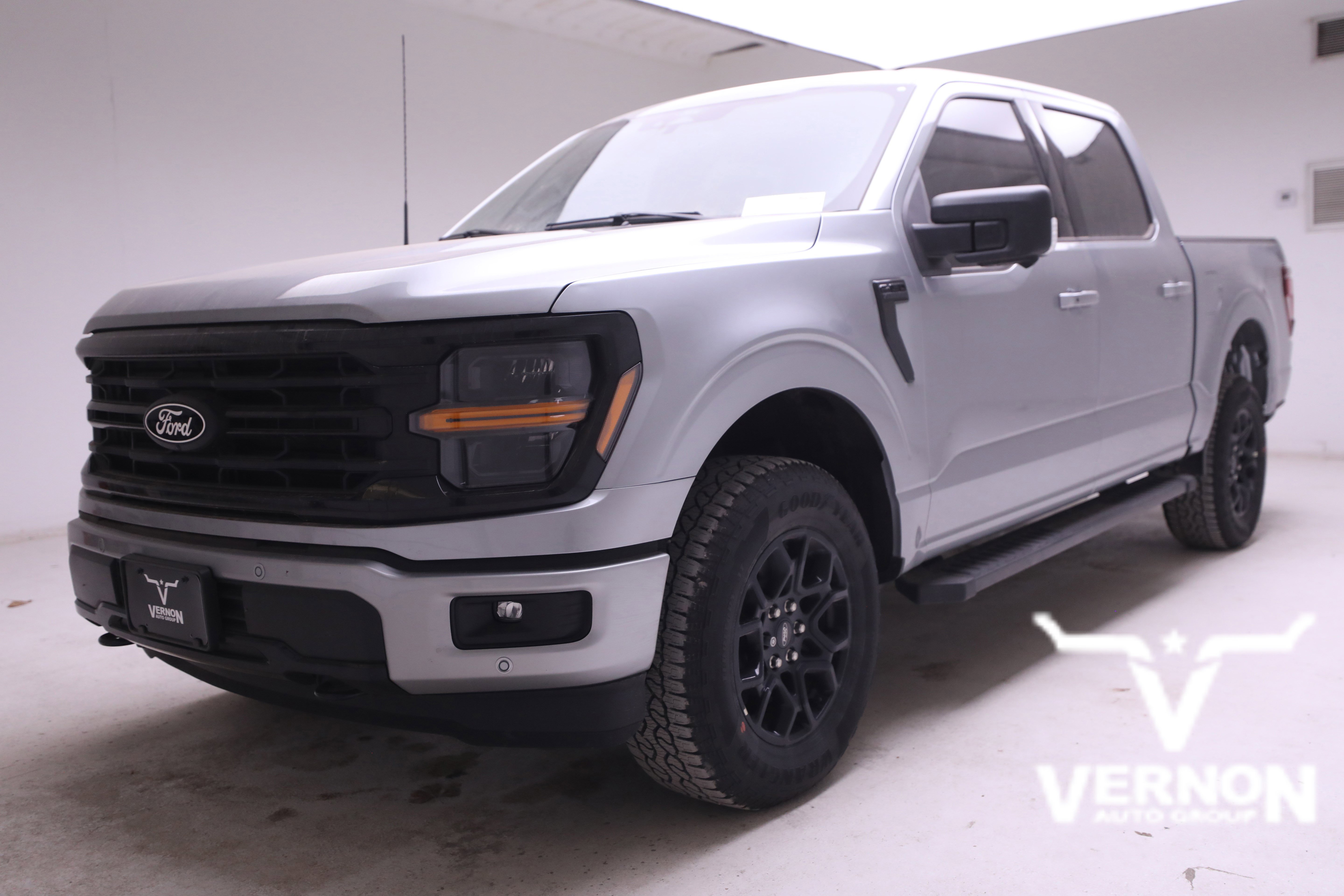 2025 Ford F-150 XLT's photo