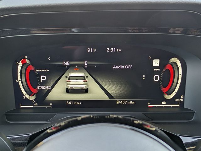 2025 Nissan Pathfinder Platinum photo 17