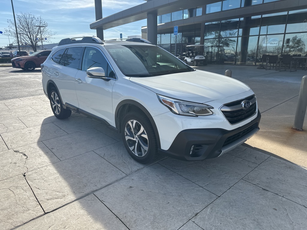2022 Subaru Outback Touring's photo