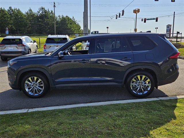 2024 Toyota Grand Highlander Platinum photo 4