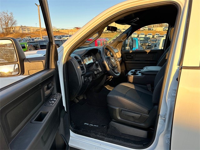 2024 Ram 2500 Tradesman photo 25