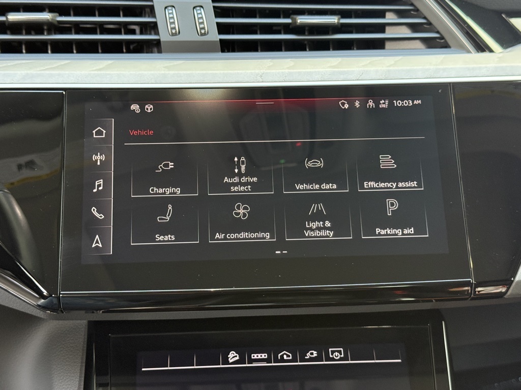 2024 Audi Q8 E-tron Premium Plus photo 23
