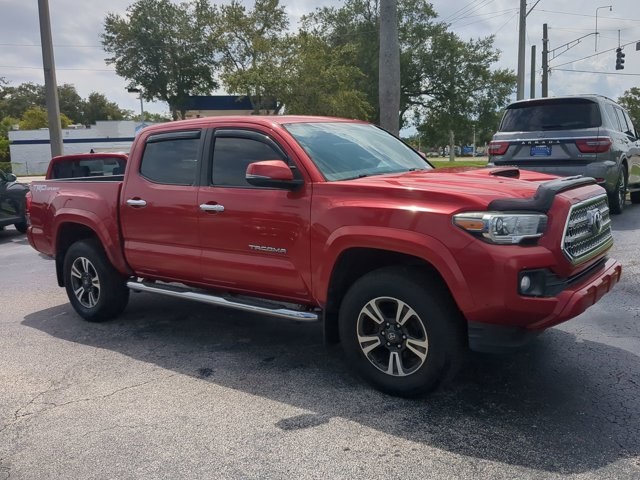 2017 Toyota Tacoma SR5 TRD Sport photo 2