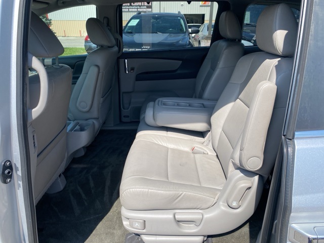 2015 Honda Odyssey EX-L photo 16