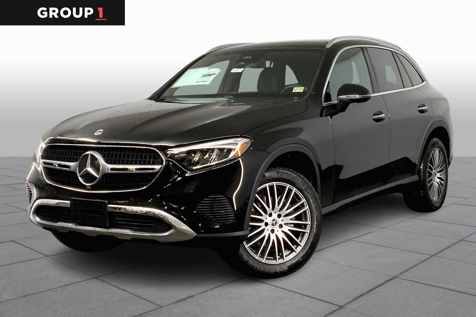 2025 Mercedes-Benz GLC Base's photo
