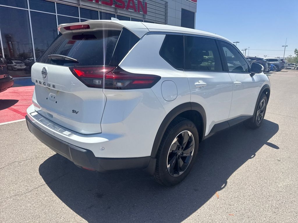 2024 Nissan Rogue SV photo 8