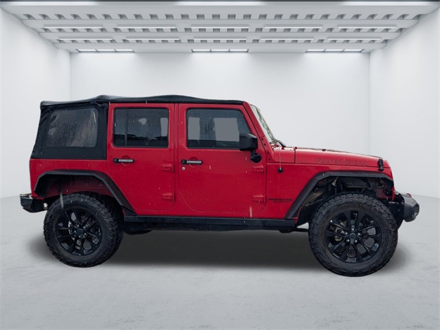 2017 Jeep Wrangler Unlimited Rubicon photo 2