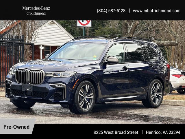 2021 BMW X7 M50i's photo