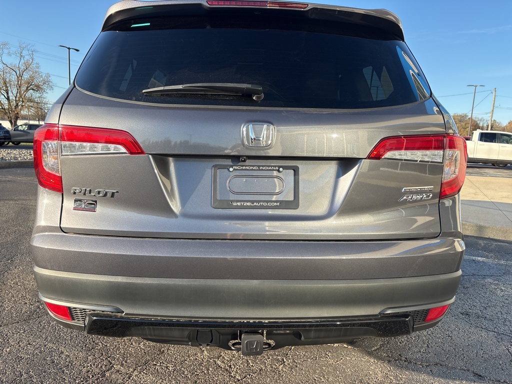 2022 Honda Pilot Special Edition photo 3