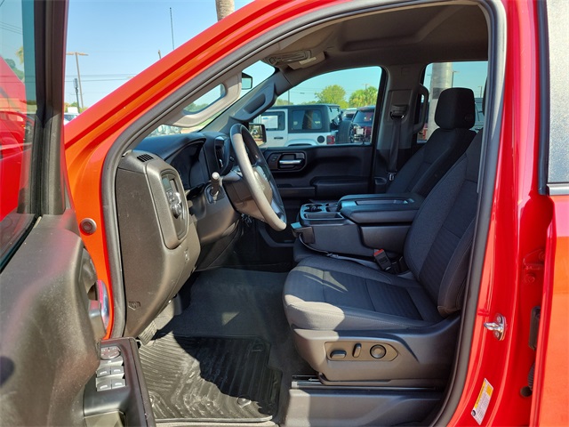 2024 Chevrolet Silverado 1500 Custom photo 8