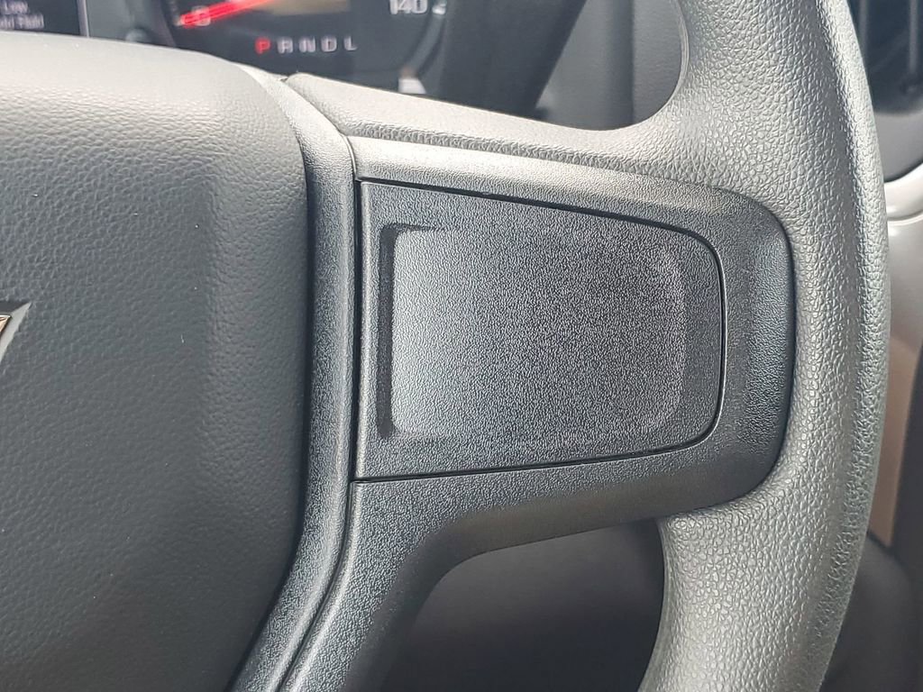 2025 Chevrolet Silverado 1500 Custom photo 30