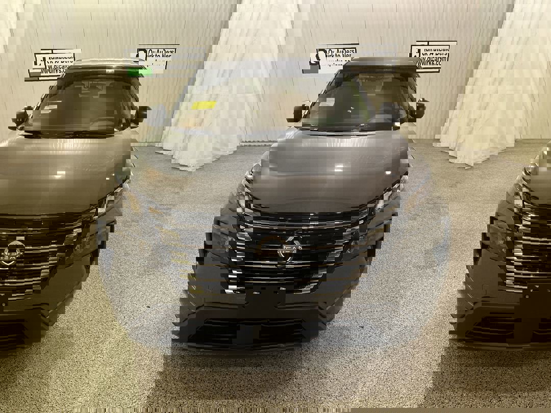 2026 Nissan Rogue S photo 2