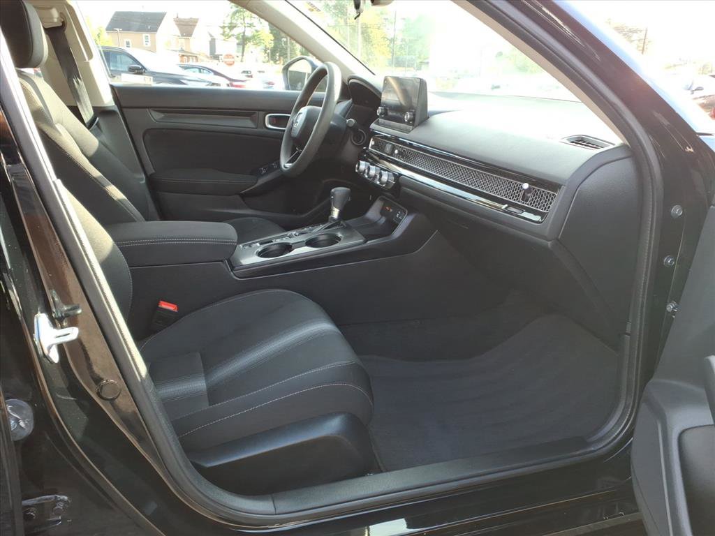2023 Honda Civic Hatchback LX photo 10