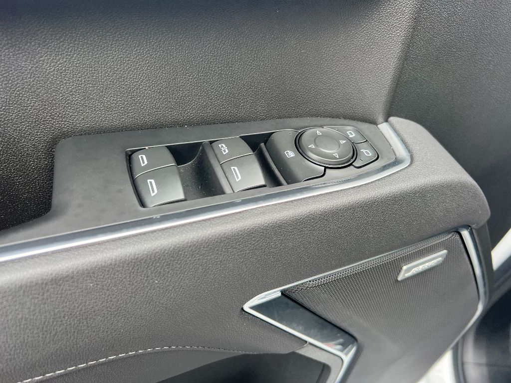 2025 Chevrolet Silverado 1500 RST photo 17