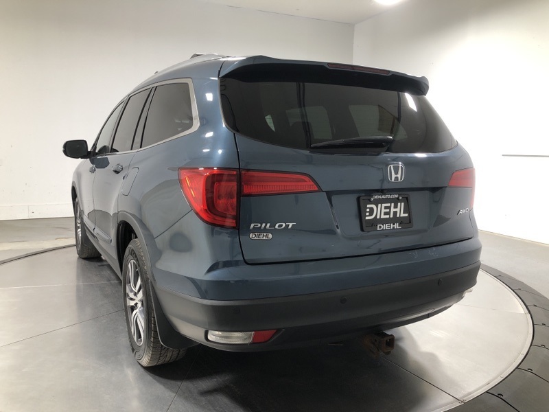 2017 Honda Pilot EX photo 4