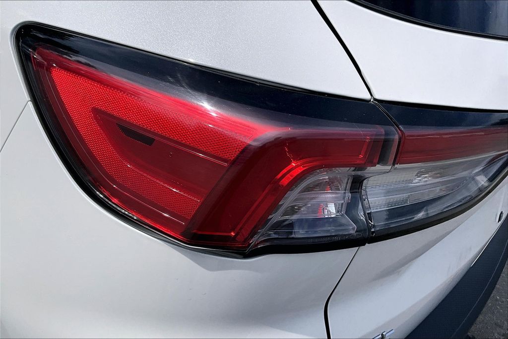 2021 Ford Escape SEL photo 30