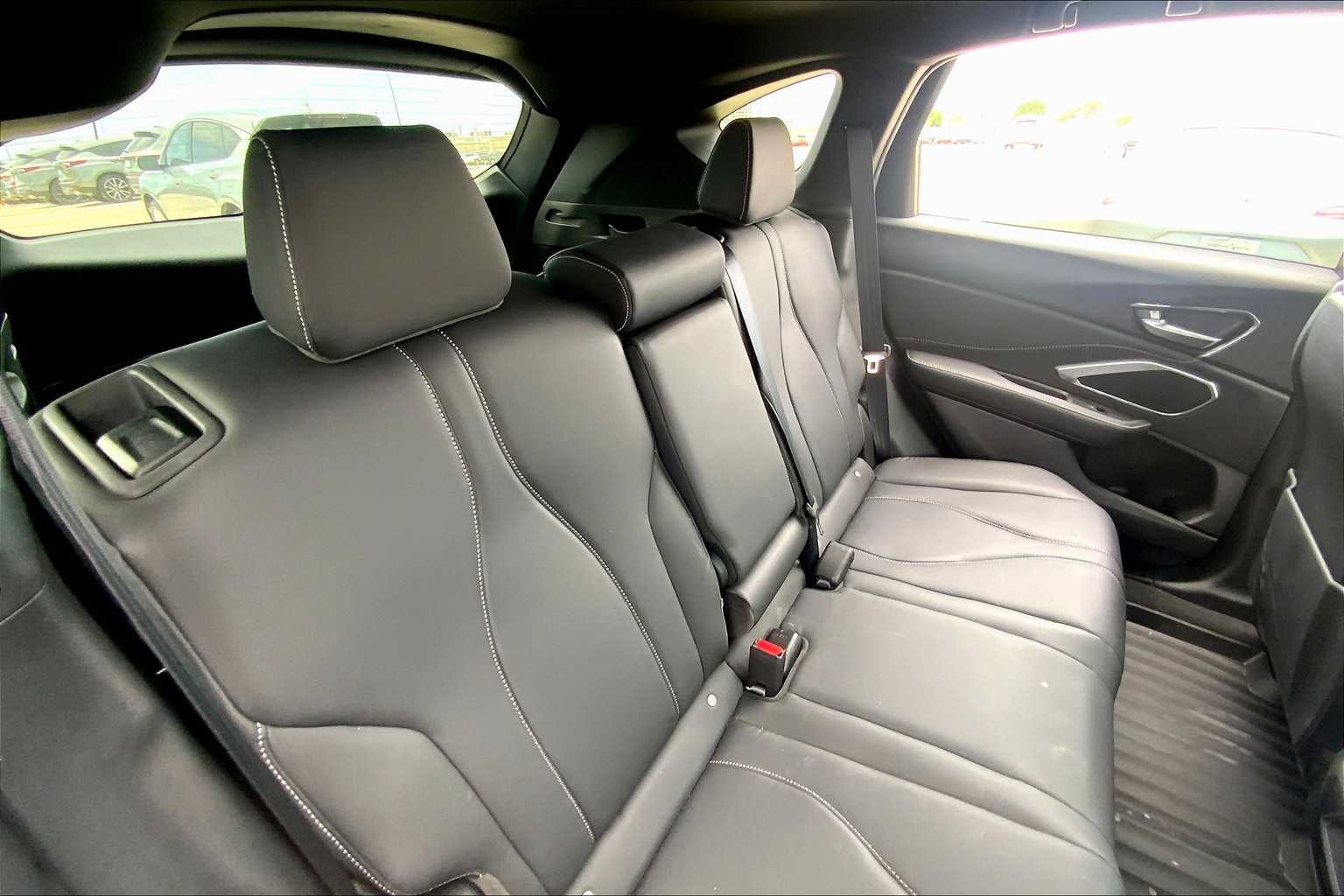 2025 Acura RDX photo 16