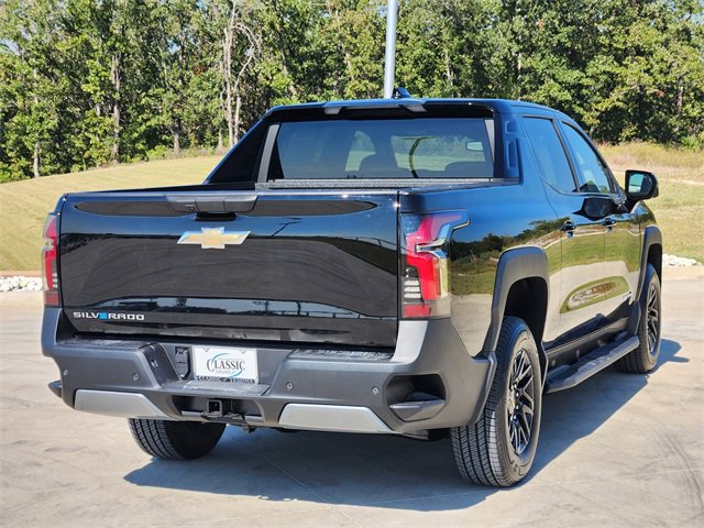 2026 Chevrolet Silverado EV LT photo 4