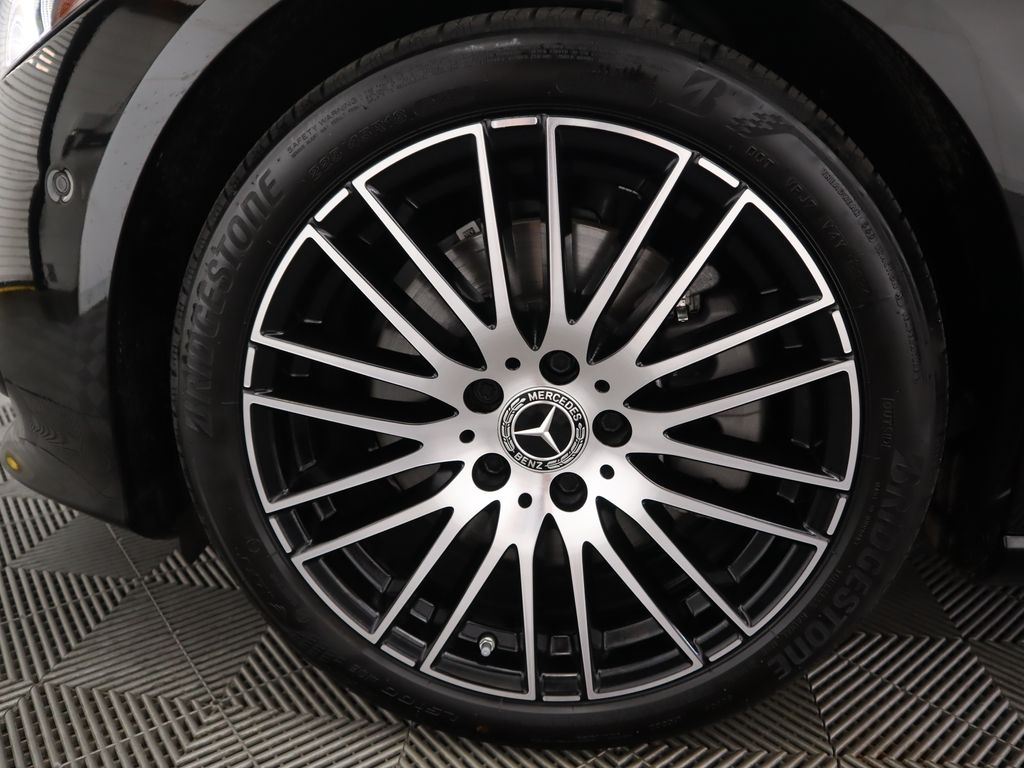 2025 Mercedes Benz C 300 photo 30